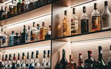 Саудитска Арабия отваря нови магазини за алкохол