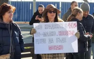 Протест за малко да набие несебърски общинари