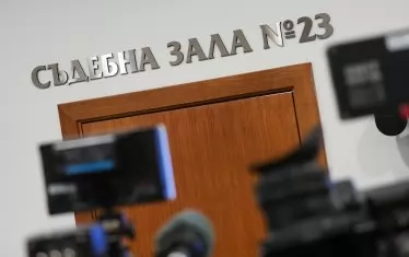 Четирима столични полицаи отиват на съд за измама с проба за наркотици