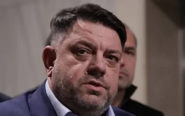 Защитници на Зафиров предвещават "боричкания" в БСП