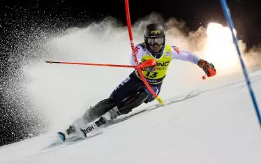 Година по-късно Алберт Попов
се провали в Мадона ди Кампильо