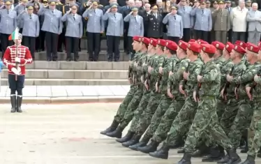 България бие Сърбия по военна мощ, но е по-зле от Турция и Румъния
