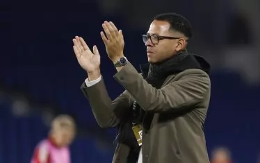 "Челси" се договори с непопулярен мениджър