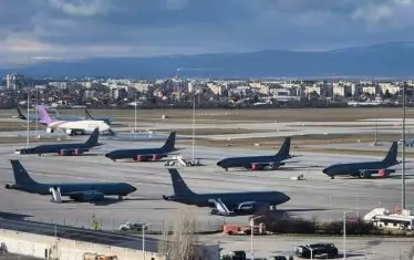 България мести американските самолети цистерни на военно летище