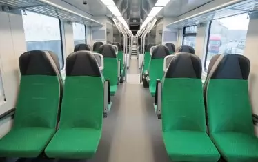 Новите влакове "Шкода" ще пътуват от лятото (галерия)