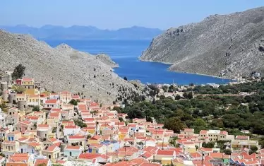 Гърция ще дава по 1500 евро на лекари да работят по малките острови