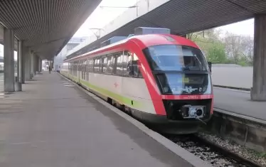 Поръчката за поддръжка на мотрисите на “Сименс” затъна в дела