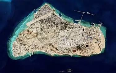 Бомбардировачи летят към Иран, но мирът все още изглежда възможен