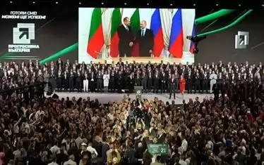 Москва вече хвали Радев