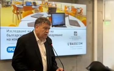 Само 6,5% от учениците са се научили как да ползват ИИ в училище