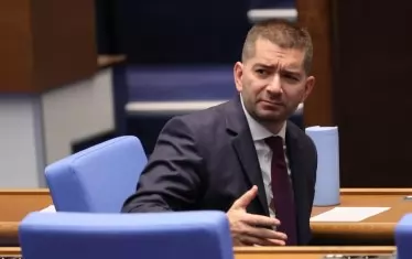 Със скандал НС отмени забраната за износ на дизел