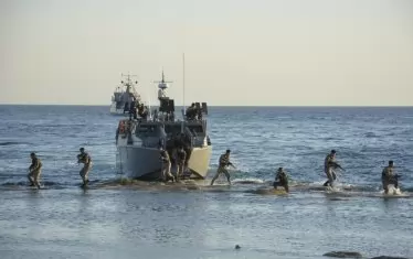 9-има военни от Казахстан загинаха в морето при учение