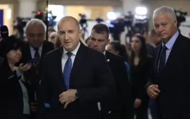 ЦИК оневини Румен Радев за неправомерна агитация
