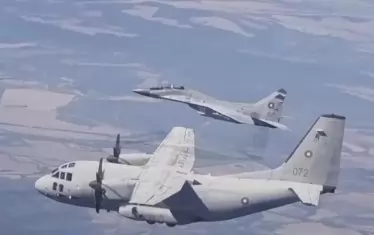 Български МиГ-29 и румънски F-16 тренираха срещу нарушители